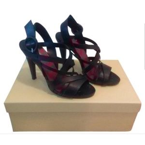 Max Studio Black xcel shoe